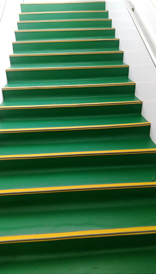 耐磨PVC地板楼梯踏步
