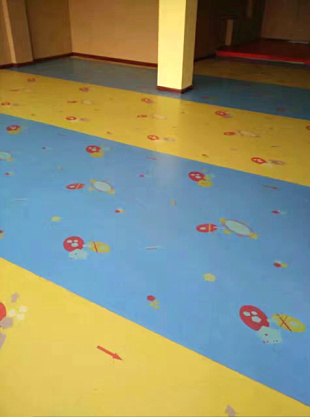 幼儿园卡通环保PVC地板